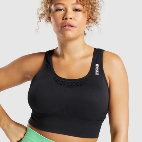Gymshark Tops - Gymshark Black Top Sports Bra Size Small